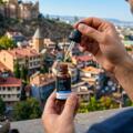 CBD-ით მოგზაურობა საქართველოში: რა შეგიძლიათ თან იქონიოთ და სად შეიძინოთ